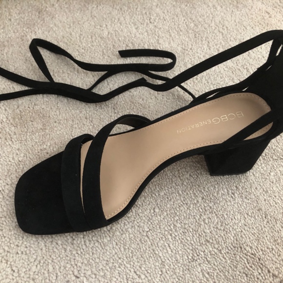 BCBGeneration suede heels size 7 - wrap/tie around ankles - NWT - Picture 2 of 6